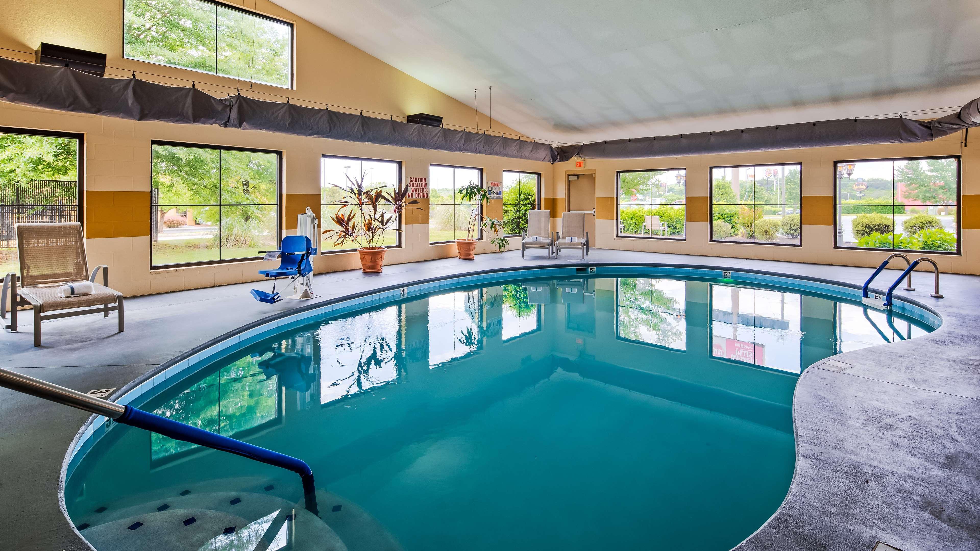 Best Western Plus Strawberry Inn & Suites Knoxville Extérieur photo