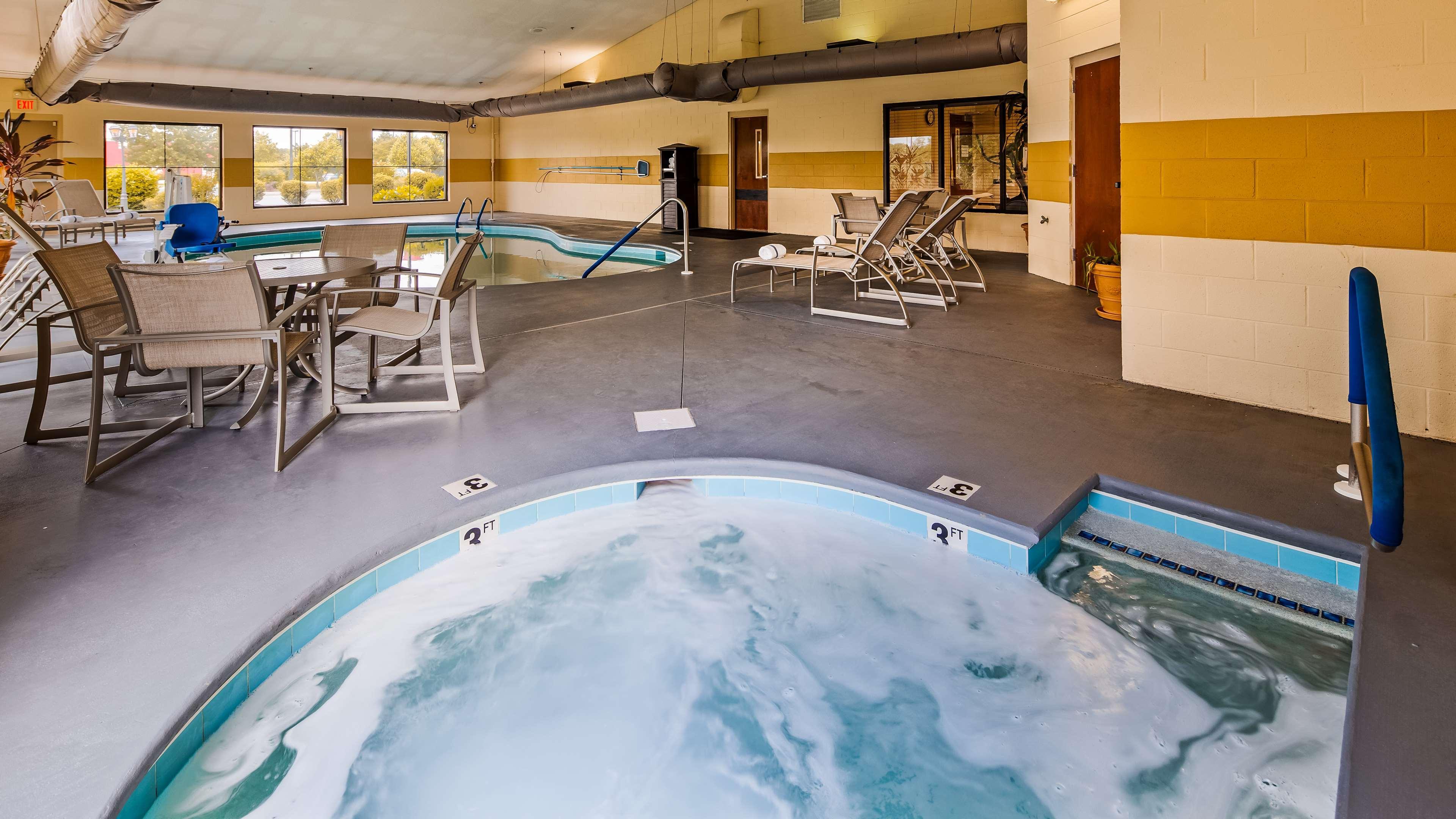 Best Western Plus Strawberry Inn & Suites Knoxville Extérieur photo