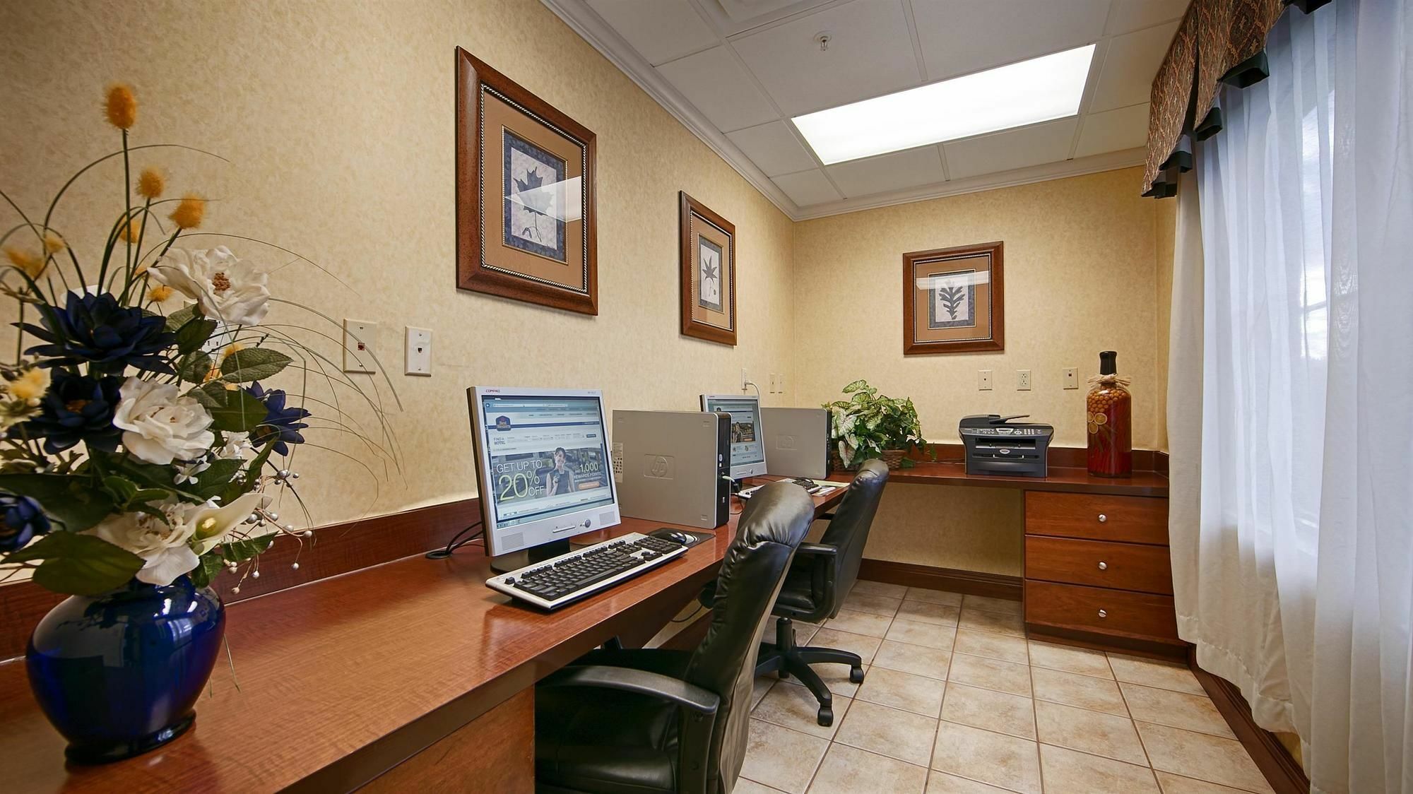 Best Western Plus Strawberry Inn & Suites Knoxville Extérieur photo