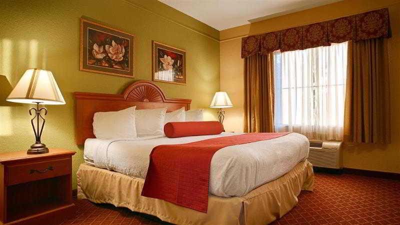 Best Western Plus Strawberry Inn & Suites Knoxville Extérieur photo